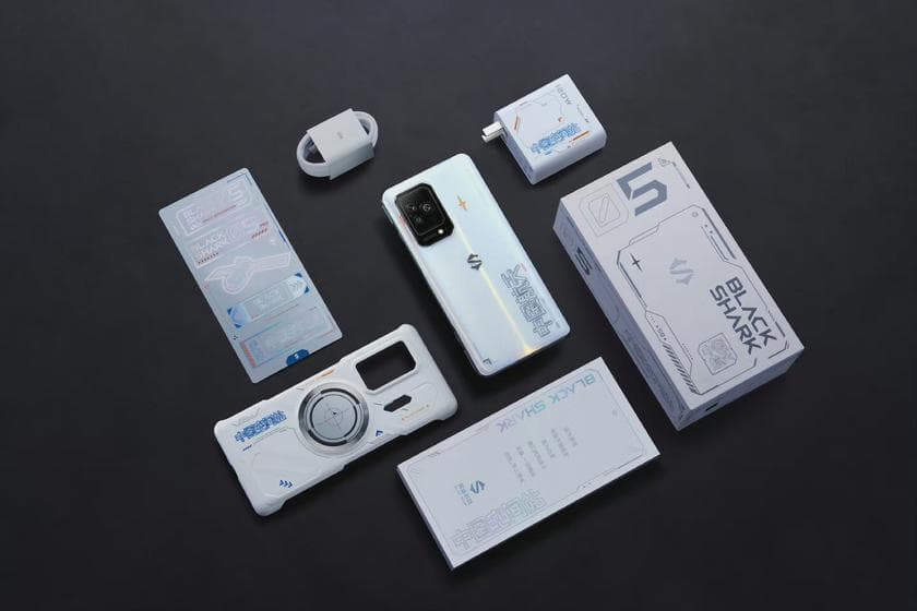 Xiaomi prepares Black Shark 6 and Black Shark 6 Pro gaming smartphones ...