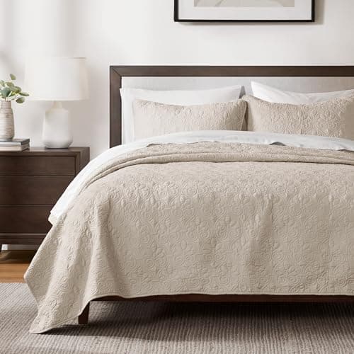 Madison Park Quebec Lightweight Quilted Coverlet