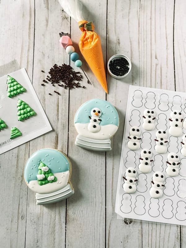 Using Royal Icing Transfers - Summer's Sweet Shoppe