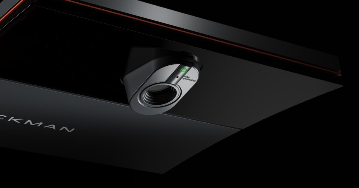 Trackman iO: Indoor Golf Launch Monitor & Simulator