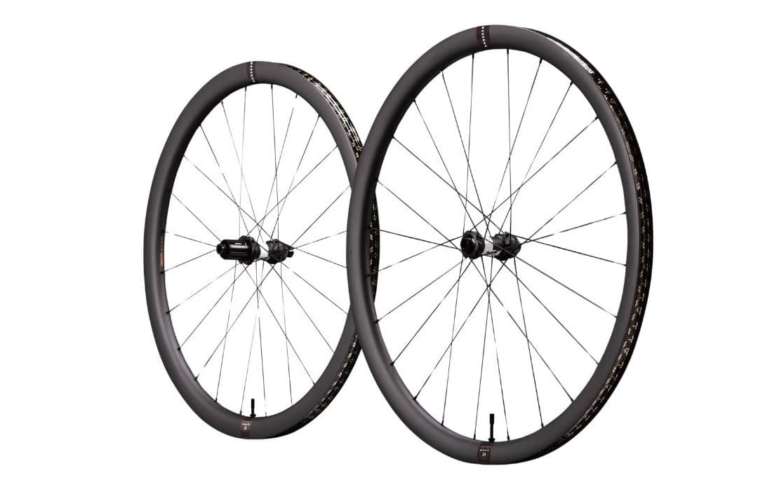 Paire de roues RESERVE 34/37 Moyeu DT 240 CenterLock / SRAM XDR I FSC